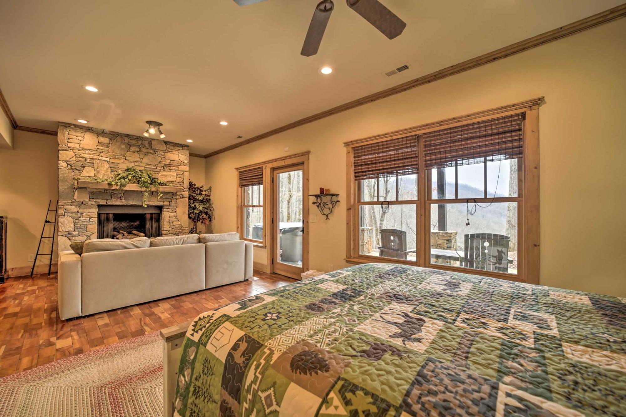 Luxury Cabin Rental In Franklin With Private Hot Tub Buitenkant foto